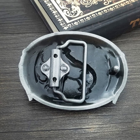 New Howling Wolf And Feathers Belt buckle fits 1.5 belt buckle - Picture 2 of 2